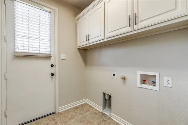 $639,999 | 15905 Buffalo Creek Drive, Frisco, TX 75035