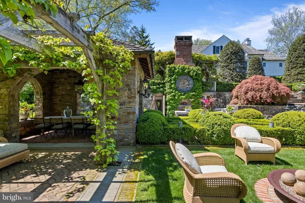 $6,750,000 | 1320 Huntsman Lane, Gladwyne, PA 19035