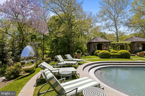 $6,750,000 | 1320 Huntsman Lane, Gladwyne, PA 19035