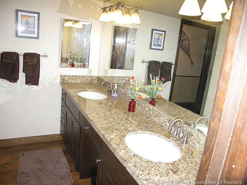 325 Four Oclock Road, Unit 201 Breckenridge, CO 80424 - Photo 11 of 24 Master Bath/Spa.