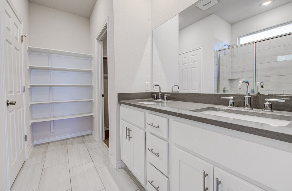 196 Pepperbark Loop Buda, TX 78610 - Photo 13 of 26