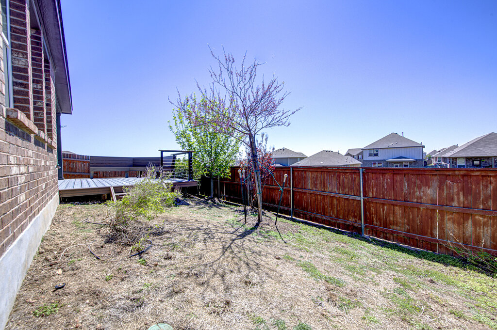 196 Pepperbark Loop Buda, TX 78610 - Photo 22 of 26