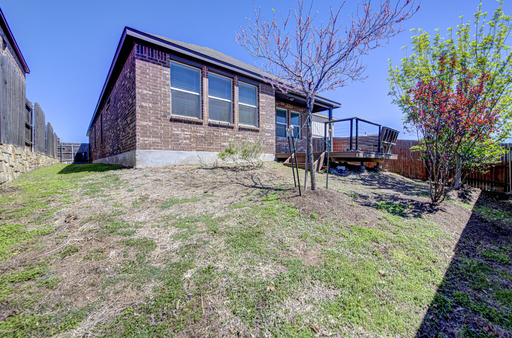 196 Pepperbark Loop Buda, TX 78610 - Photo 23 of 26