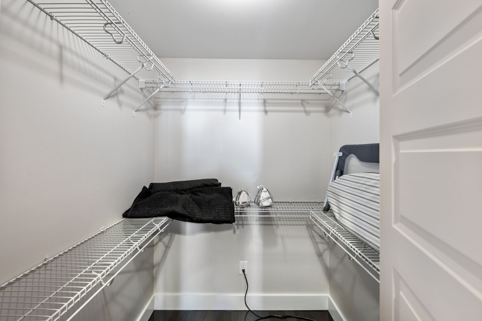 914 Blue Ridge Drive Nashville, TN 37207 - Photo 22 of 33 a bedroom with a bed and a walk in closet