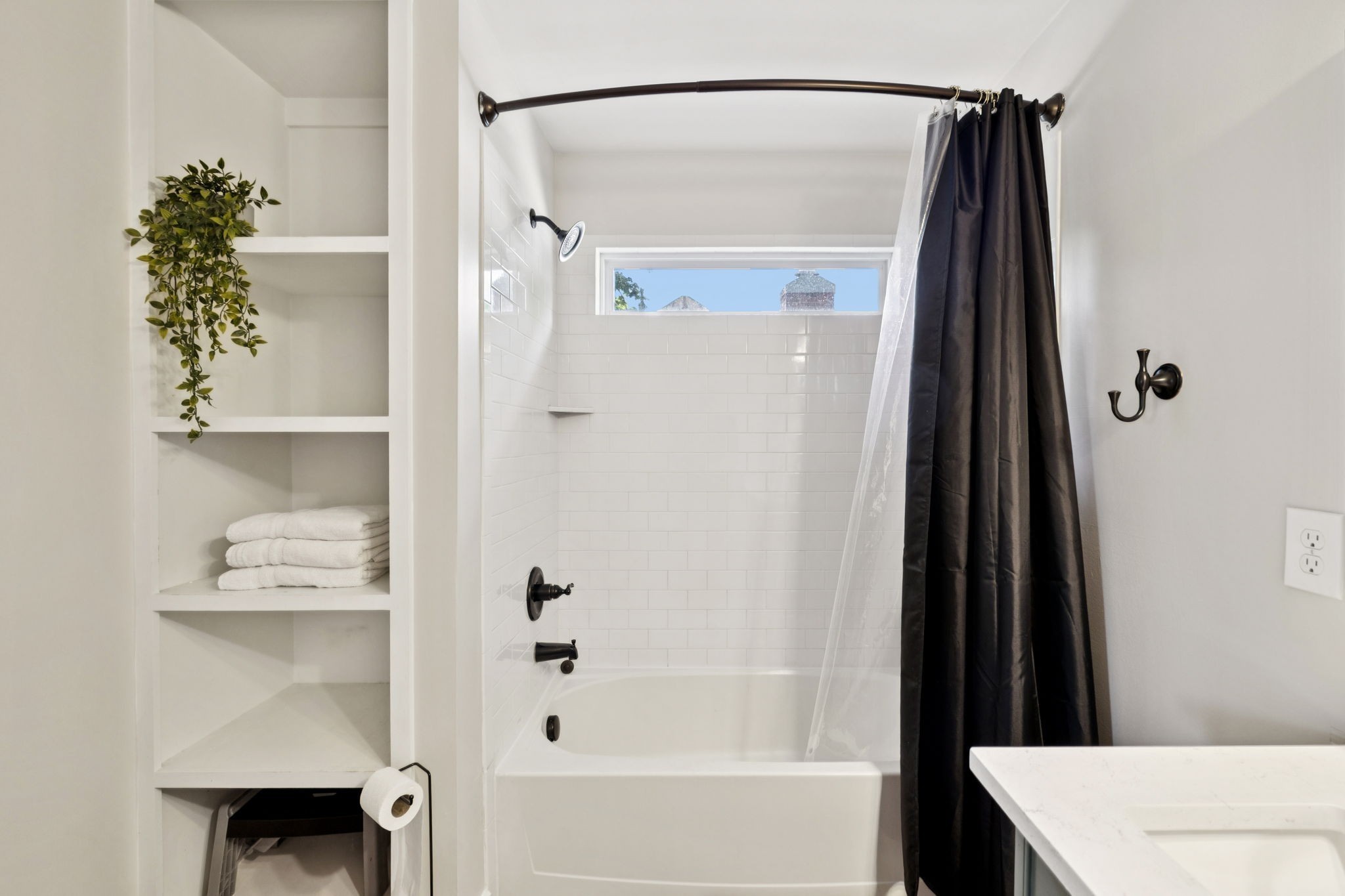 914 Blue Ridge Drive Nashville, TN 37207 - Photo 25 of 33 a bathroom with a shower curtain and a sink