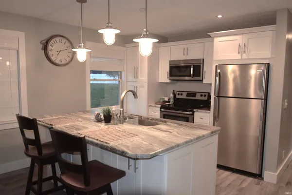 $474,500 | 10035 North Turkey Creek Road, Unit 502, Syracuse, IN 46567