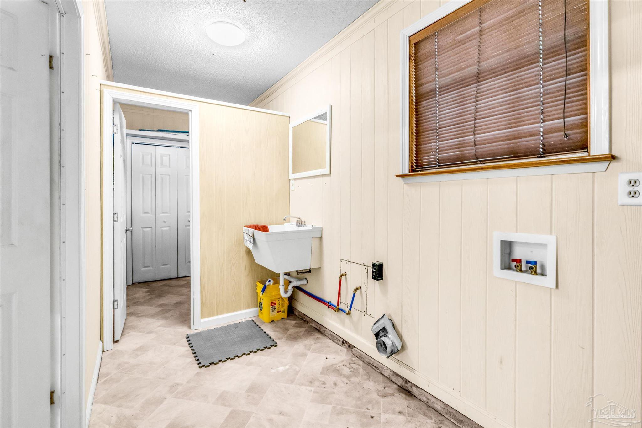 6912 Kitty Hawk Drive Pensacola, FL 32506 - Photo 57 of 61