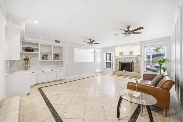 $425,000 | 410 Hamden Court, Katy, TX 77450