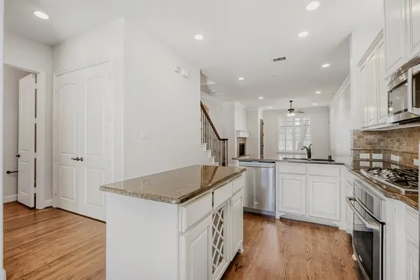$445,000 | 808 Lake Vista Place, Coppell, TX 75019