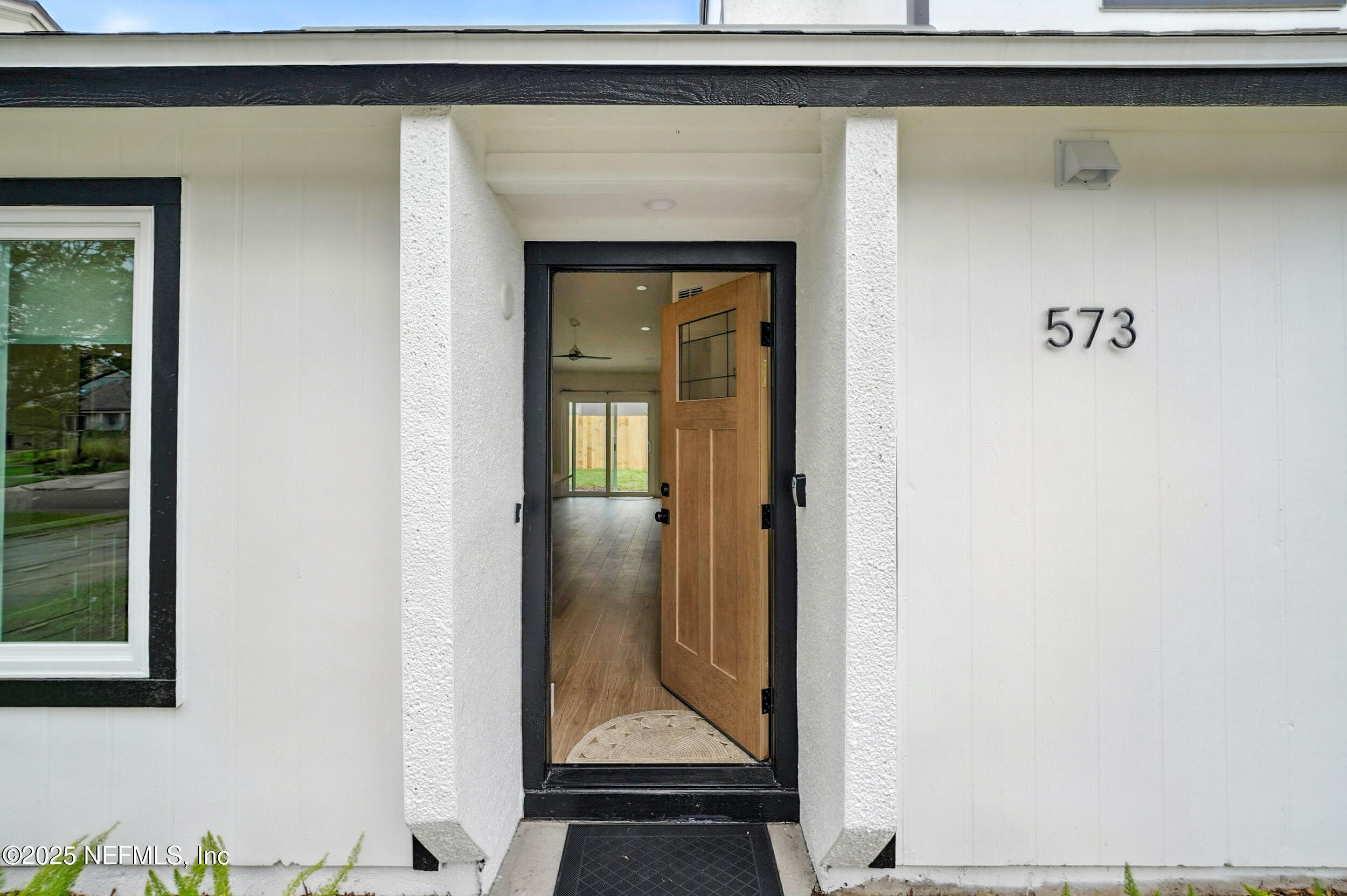 573 Aquatic Drive Atlantic Beach, FL 32233 - Photo 3 of 26