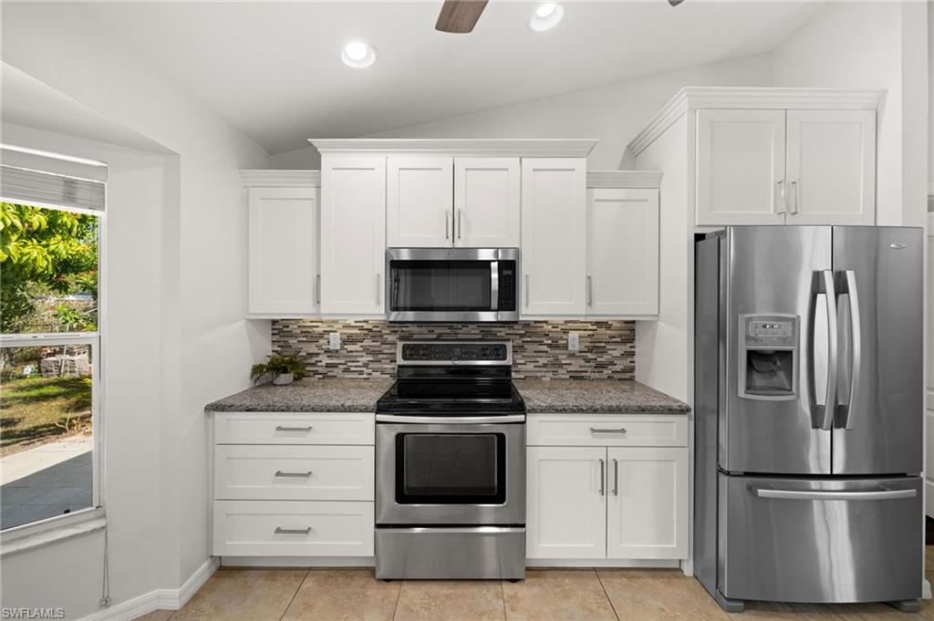 8137 Pelican Road Fort Myers, FL 33967 - Photo 6 of 32 Gallery Image 6