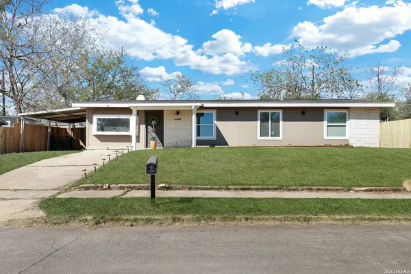 $215,000 | 143 Oak Valley Drive, San Antonio, TX 78227