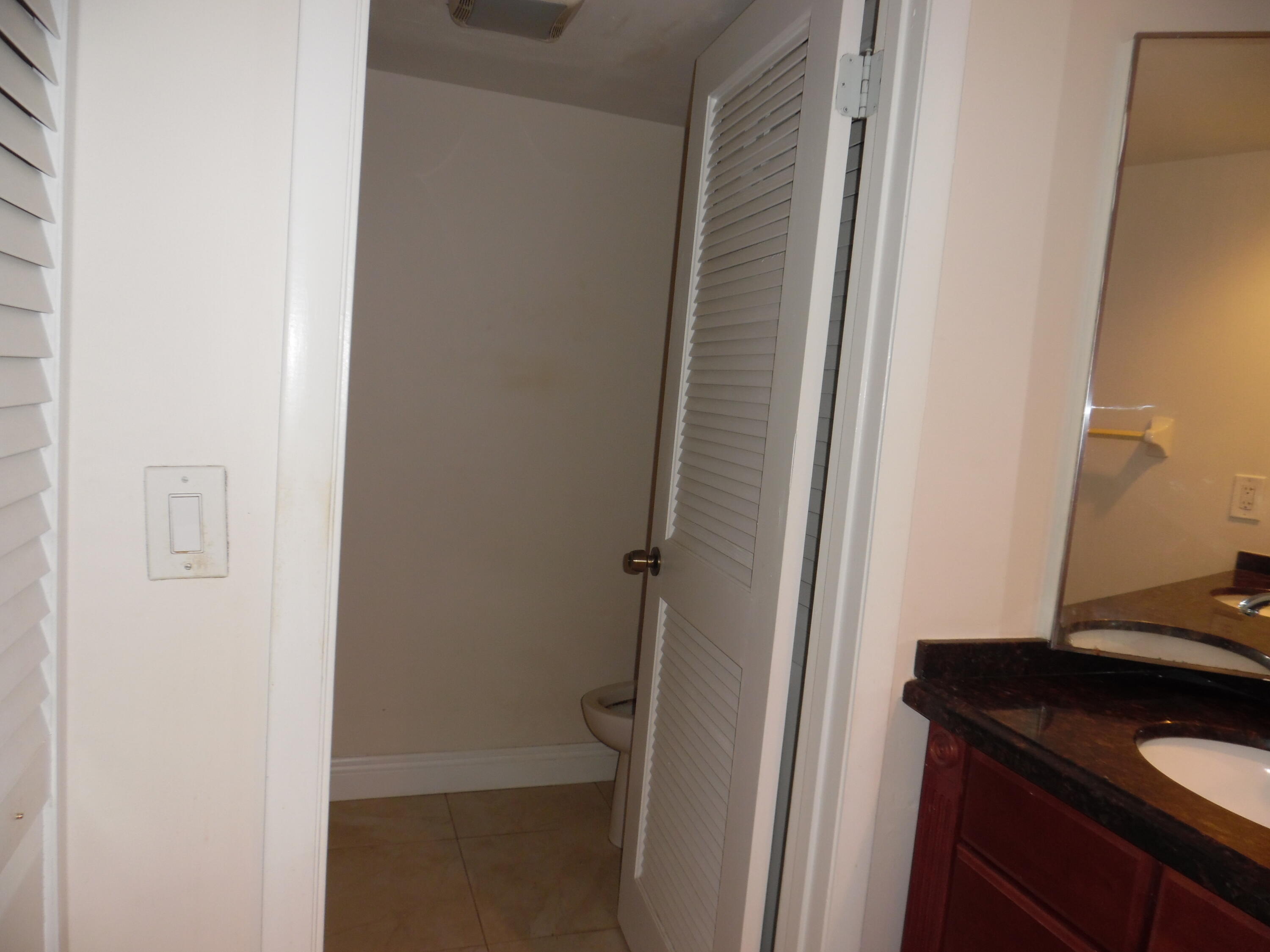 278 Arabian Road, Unit 278 Palm Springs, FL 33461 - Photo 14 of 18 SAM_1038