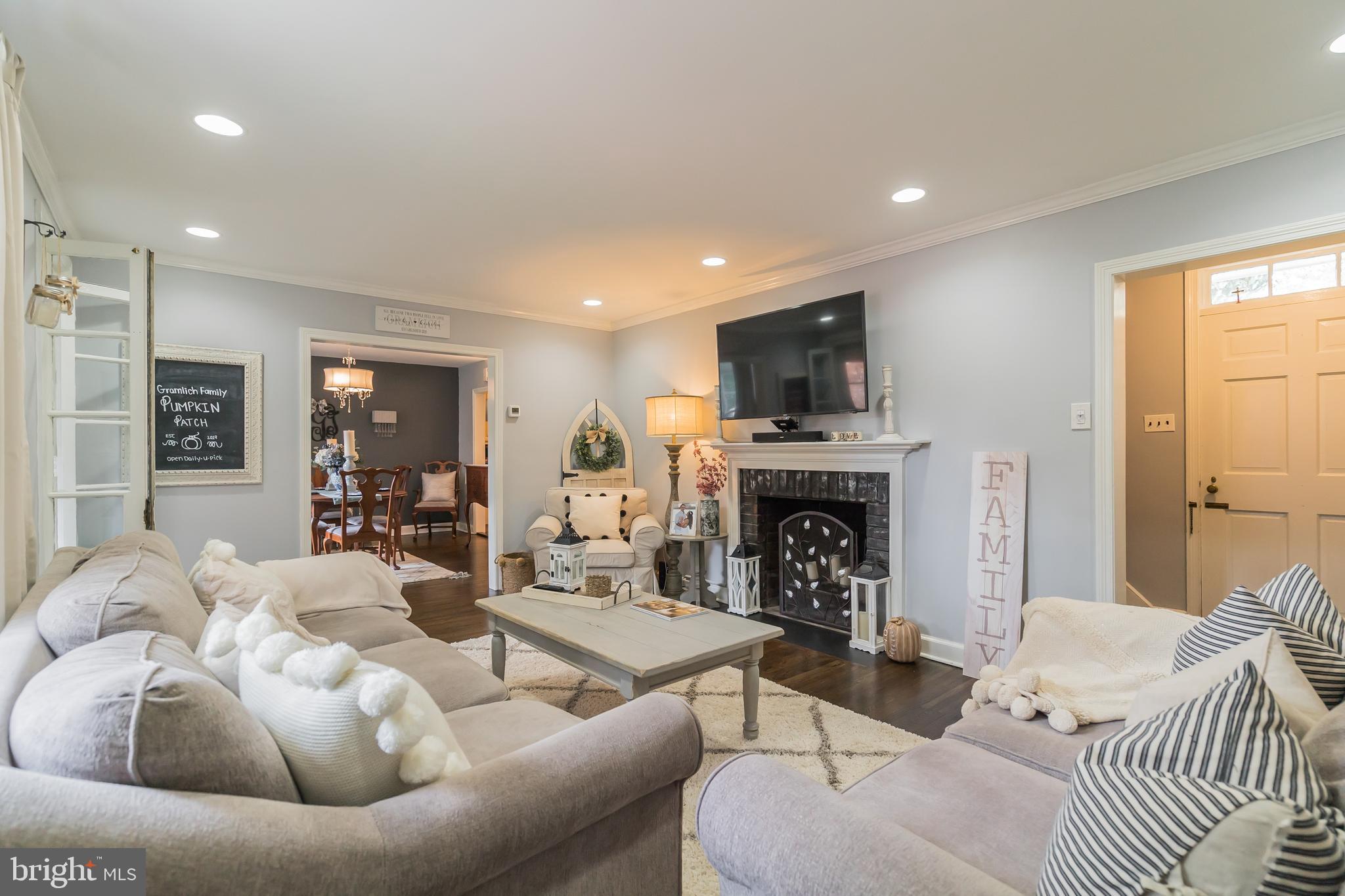 8604 Brierdale Road, Unit A Philadelphia, PA 19128 - Photo 4 of 37 Gallery Image 4