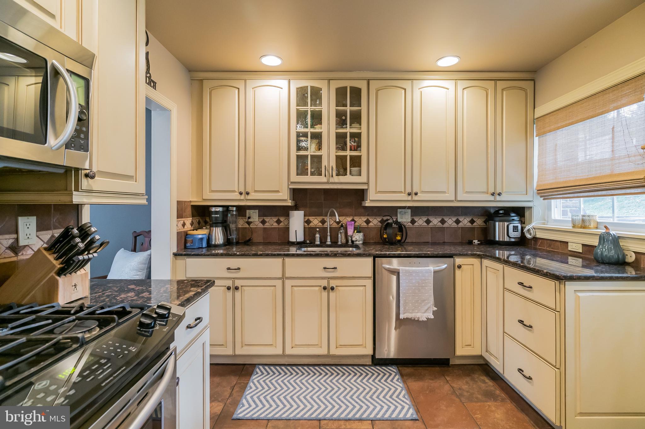 8604 Brierdale Road, Unit A Philadelphia, PA 19128 - Photo 8 of 37 Gallery Image 8