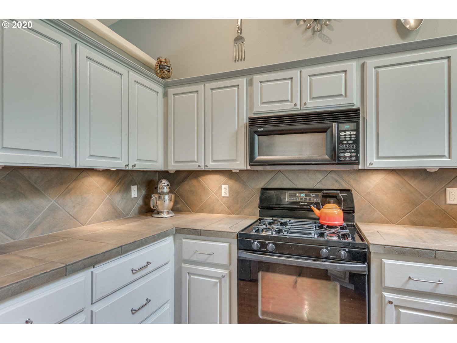 2017 Northwest Fargo Loop Camas, WA 98607 - Photo 7 of 32 Gallery Image 7