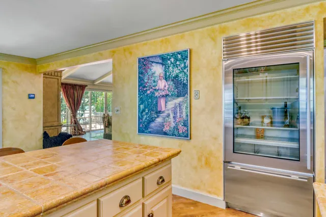 $2,100,000 | 919 North Shore Drive, Detroit Lakes, MN 56501