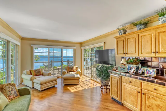 $2,100,000 | 919 North Shore Drive, Detroit Lakes, MN 56501