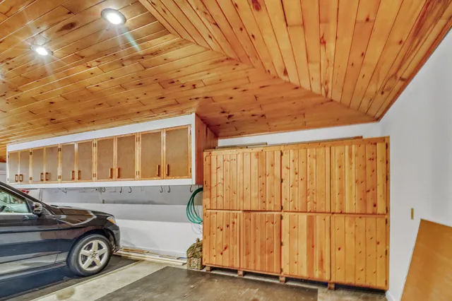 $2,100,000 | 919 North Shore Drive, Detroit Lakes, MN 56501