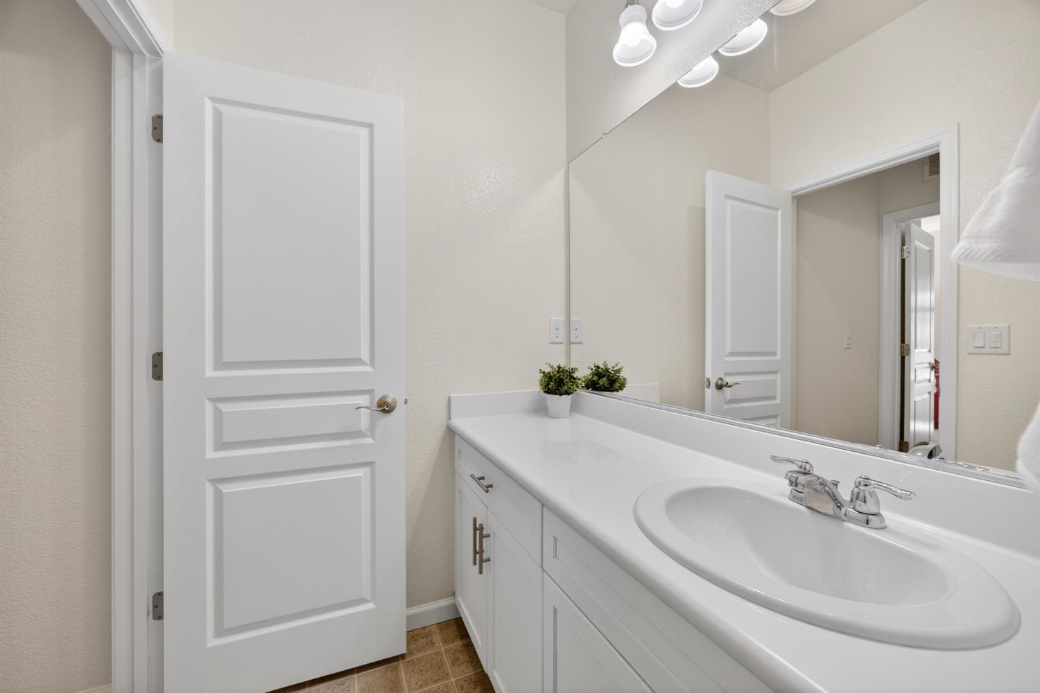 7620 Ferrell Way Elk Grove, CA 95757 - Photo 42 of 75