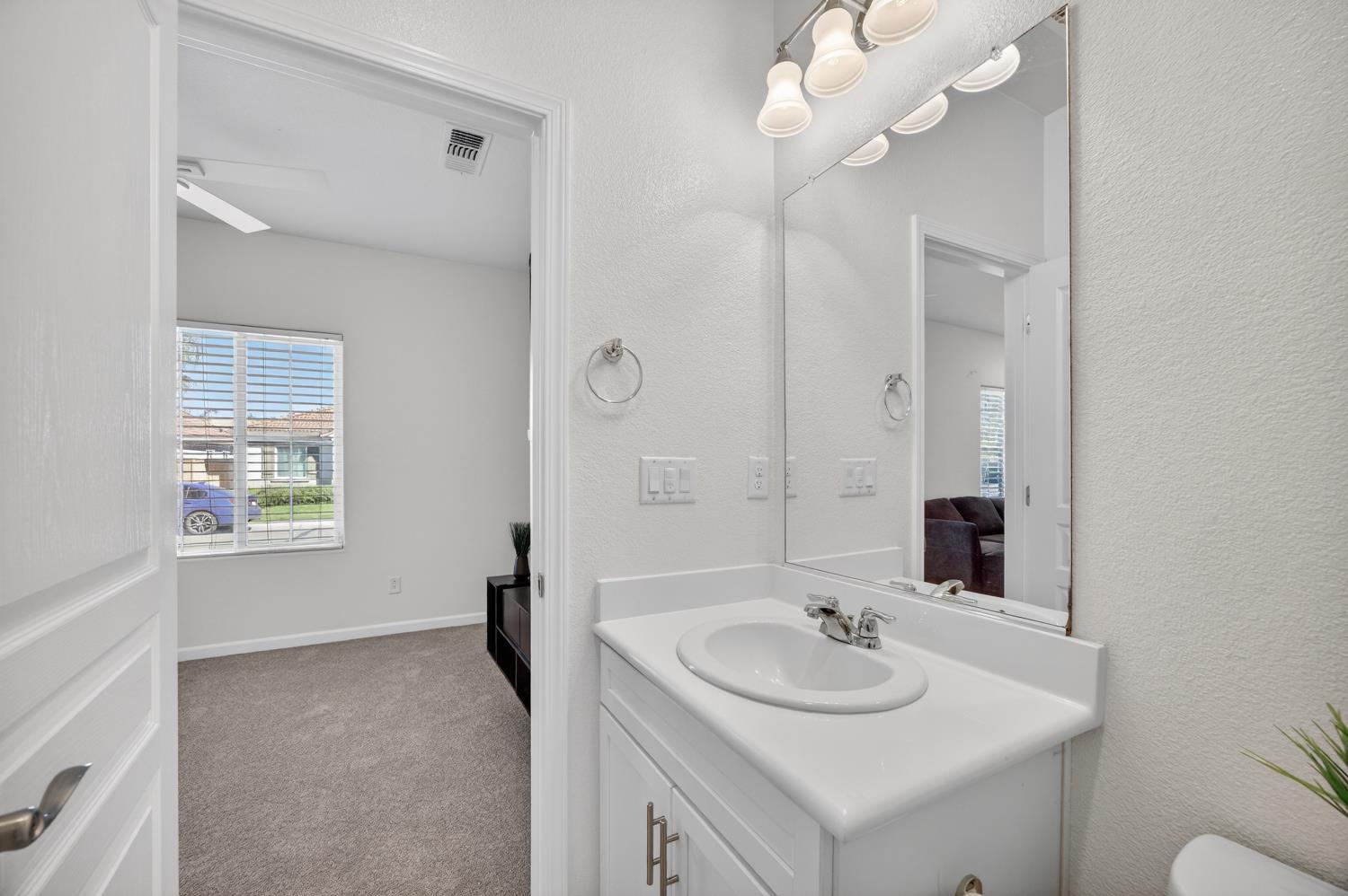 7620 Ferrell Way Elk Grove, CA 95757 - Photo 55 of 75