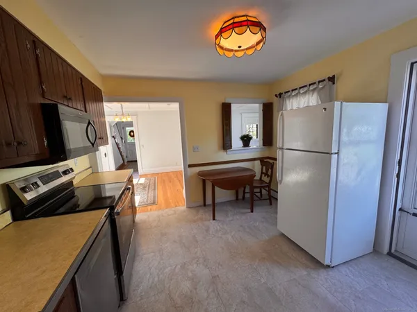 $795,900 | 17 High Street, Groton, CT 06340