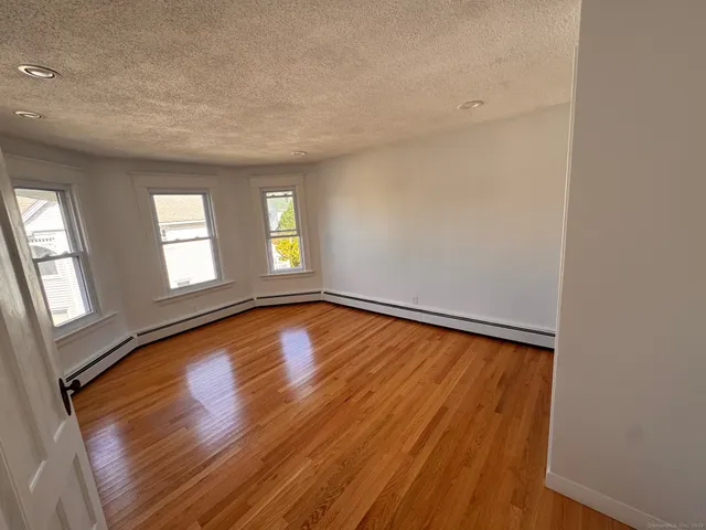 $799,900 | 17 High Street, Groton, CT 06340