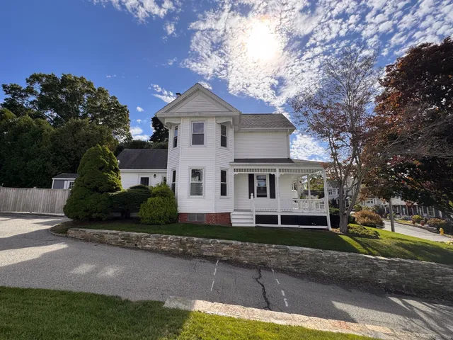 $799,900 | 17 High Street, Groton, CT 06340