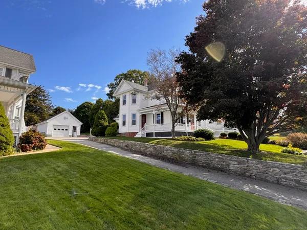 $795,900 | 17 High Street, Groton, CT 06340