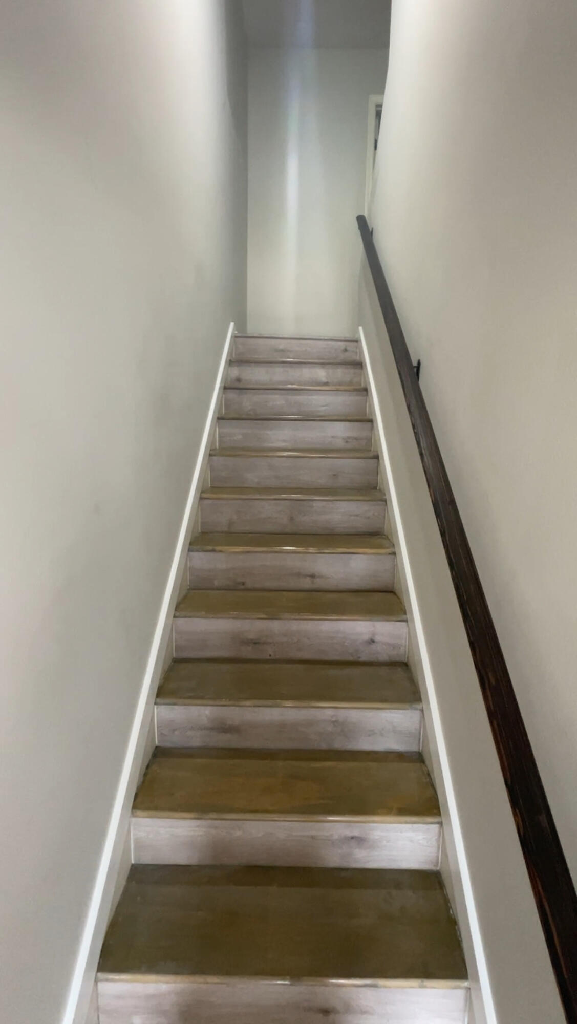 145 4th Avenue, Unit B3 Shalimar, FL 32579 - Photo 24 of 46 a view of entryway