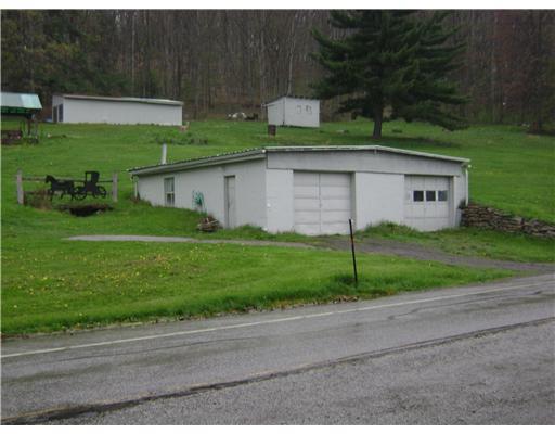 3243 Water Level Road Somerset, PA 15501 - Photo 5 of 13 Parking Lot/Garage.