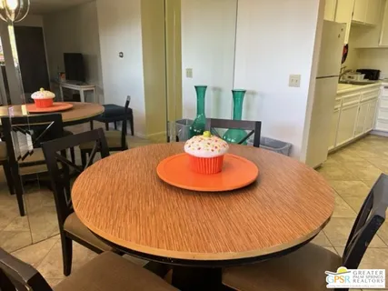 $175,000 | 510 North Villa Court, Unit 200, Palm Springs, CA 92262