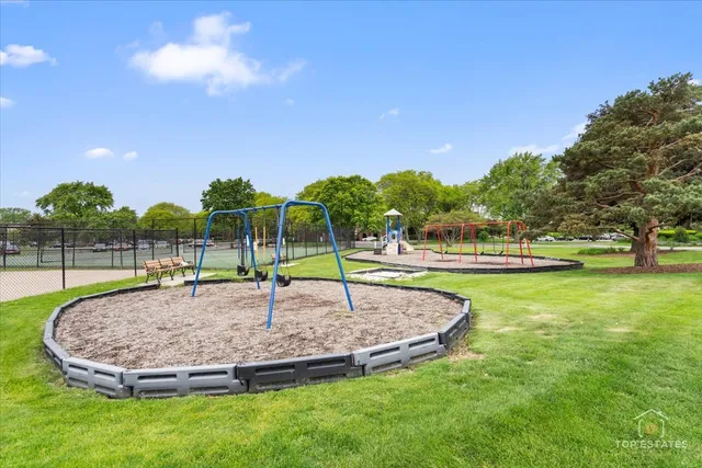 a view of a park with a entertaining space