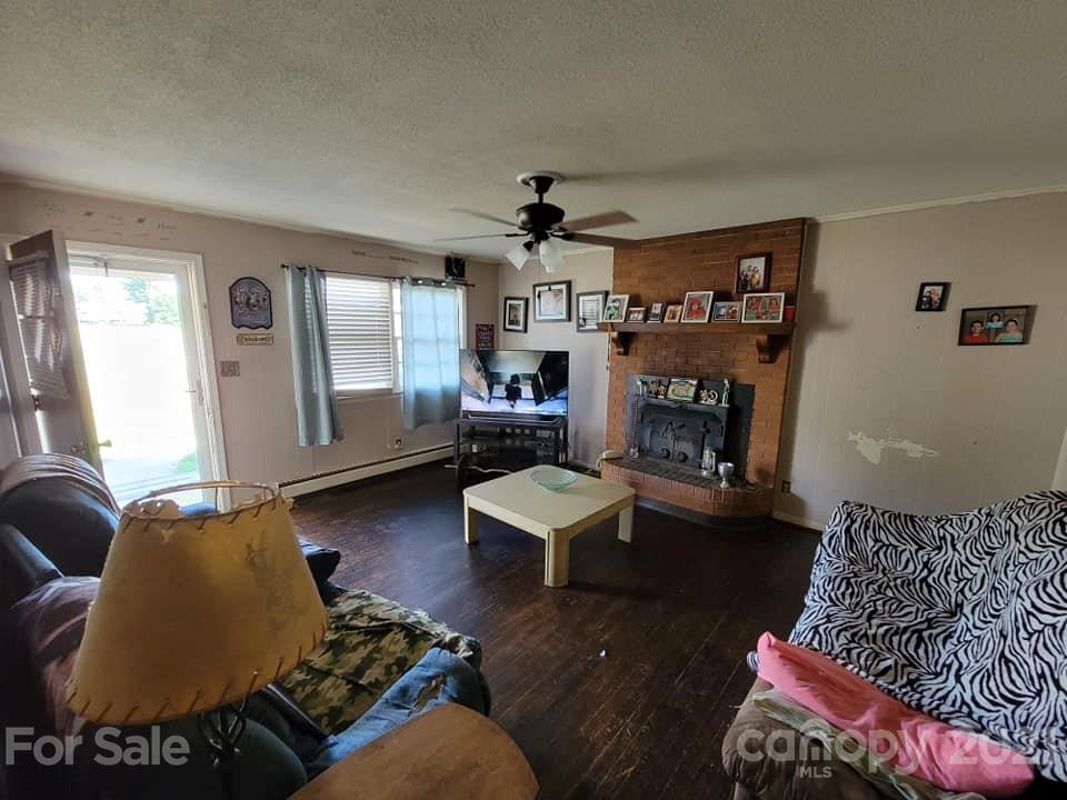 607 North Post Road Shelby, NC 28150 - Photo 4 of 12 Gallery Image 4
