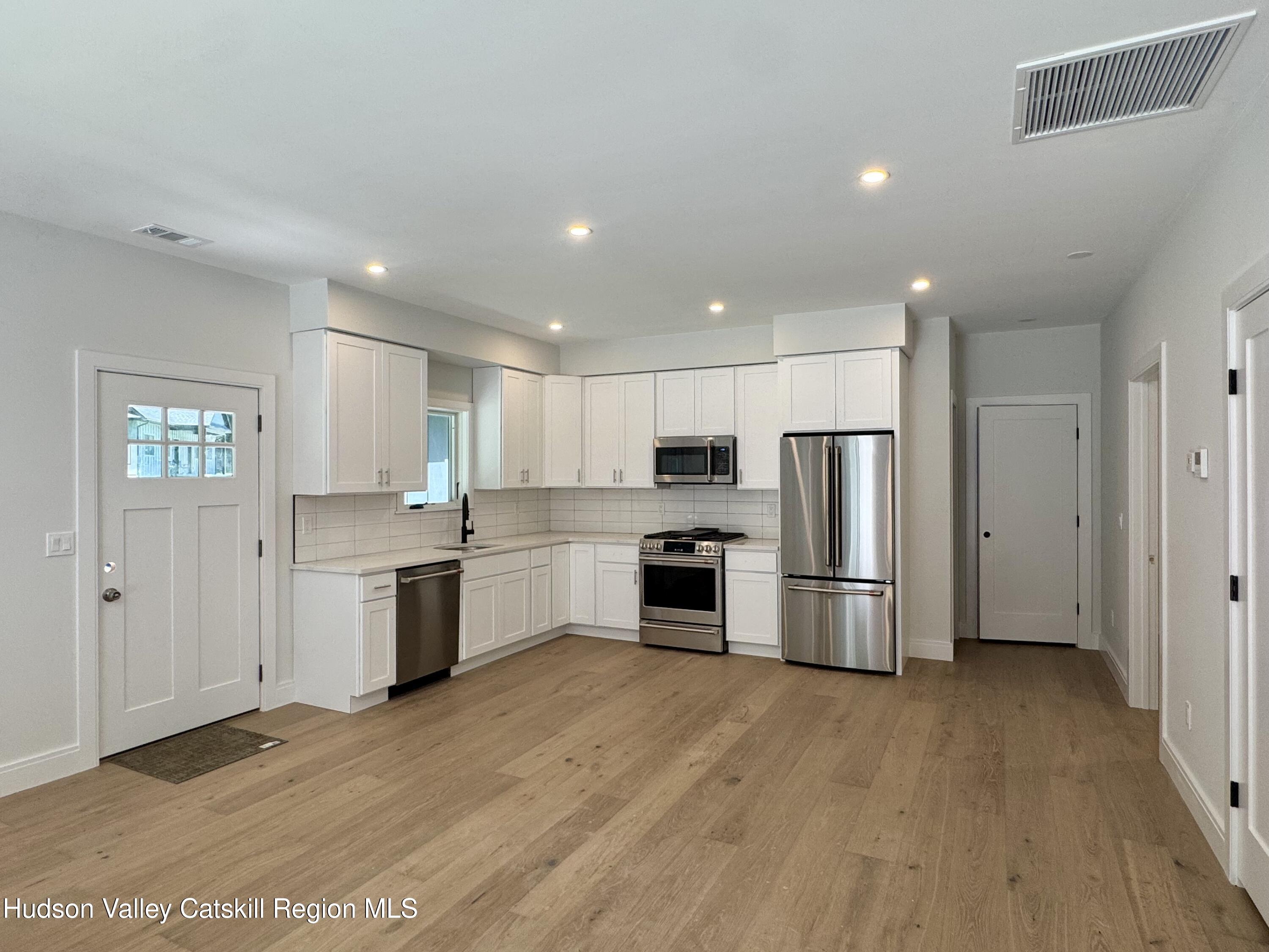 651 Granite Road, Unit 1 Kerhonkson, NY 12446 - Photo 7 of 19 IMG_0515