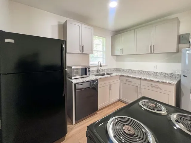 $1,650 | 1122 Northwest 4th Avenue, Gainesville, FL 32601