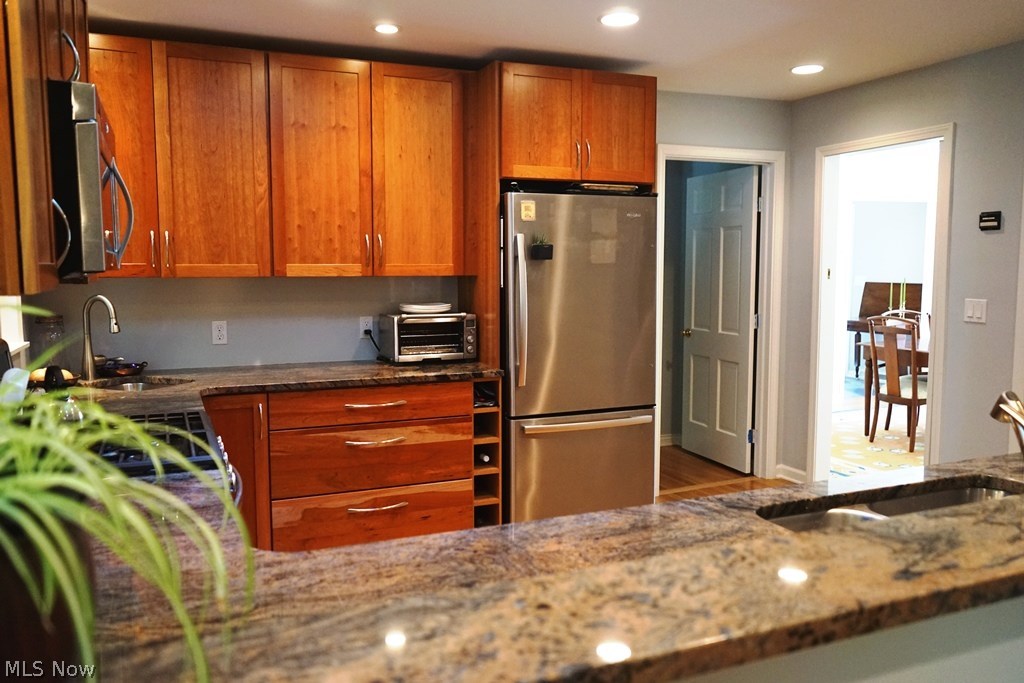 2314 Lamberton Road Cleveland, OH 44118 - Photo 15 of 25