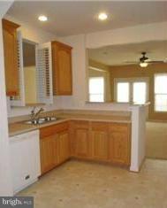 8323 Gaither Street, Unit 265 Manassas, VA 20110 - Photo 12 of 29 Kitchen