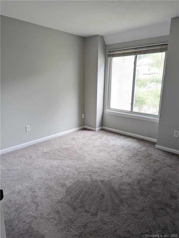 12 Cedar Court, Unit G East Haven, CT 06513 - Photo 14 of 23