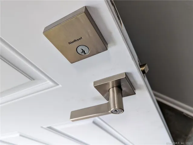 $1,700 | 12 Cedar Court, Unit G, East Haven, CT 06513