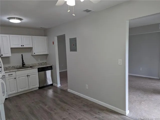 $1,700 | 12 Cedar Court, Unit G, East Haven, CT 06513