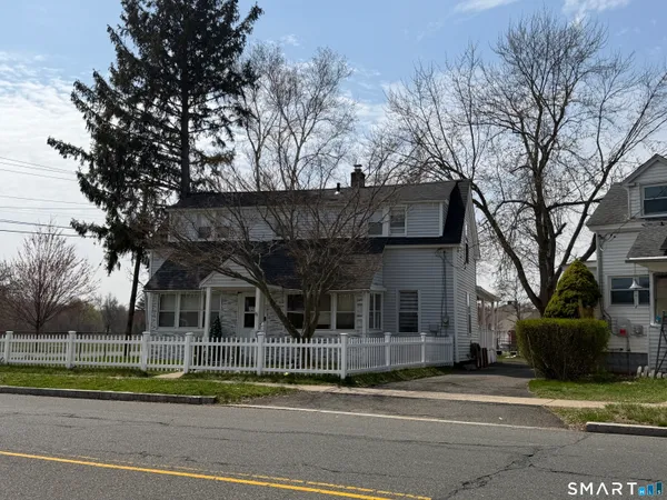 $330,000 | 207 Main Street, East Hartford, CT 06118