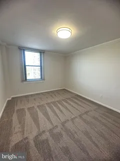 $2,350 | 4600 Duke Street, Unit 701, Alexandria, VA 22304