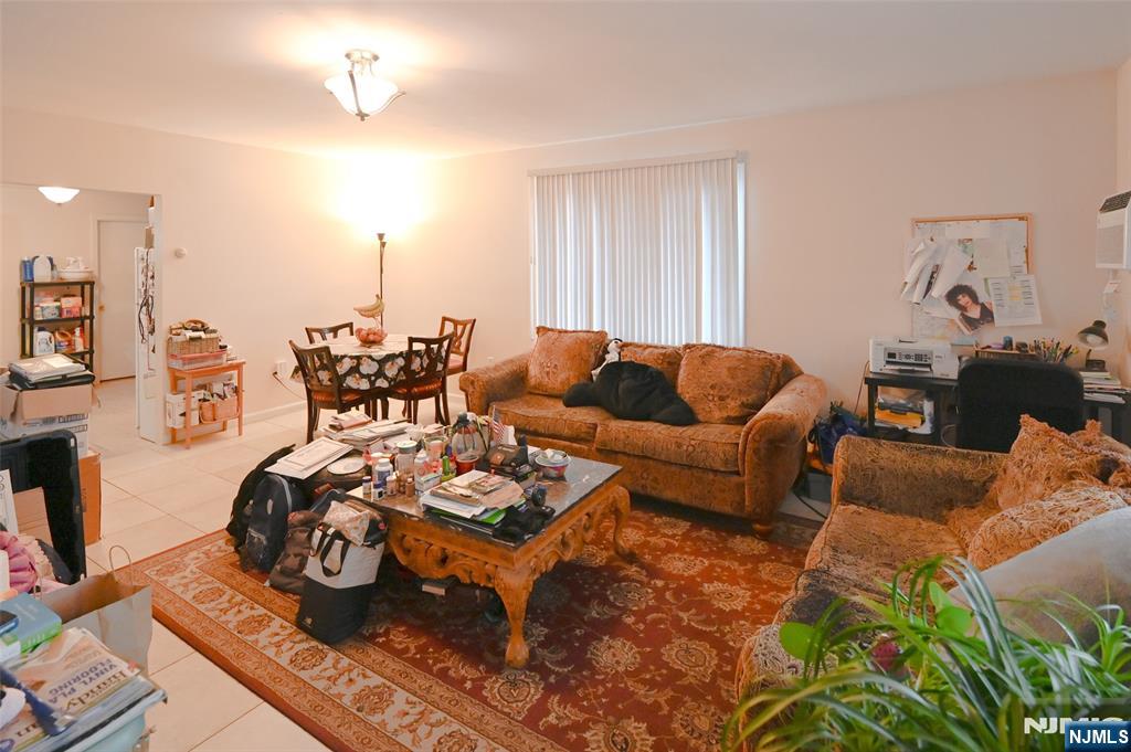 800 Delalla Terrace Ridgefield, NJ 07657 - Photo 28 of 43