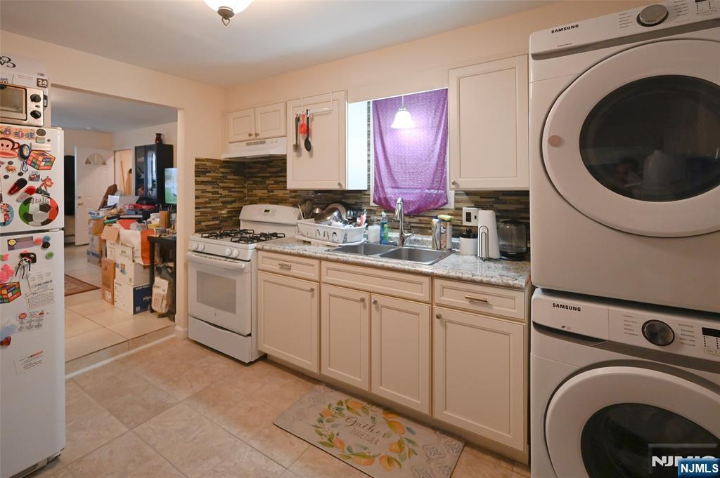 800 Delalla Terrace Ridgefield, NJ 07657 - Photo 29 of 43