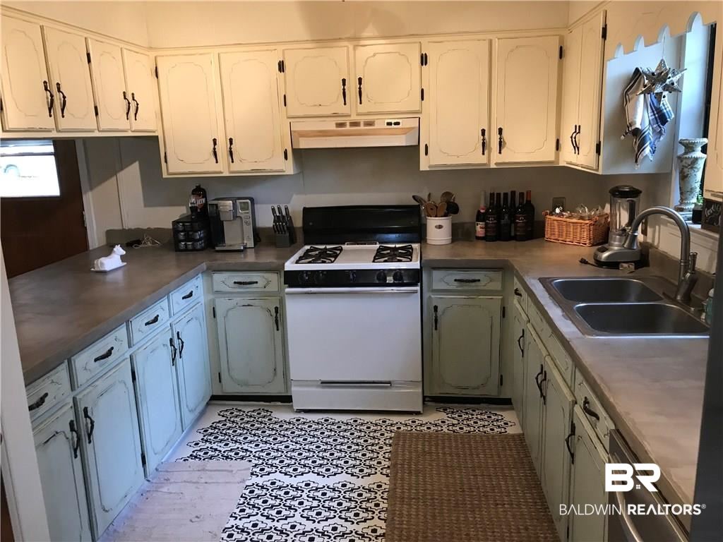 4315 Steve Street South Mobile, AL 36609 - Photo 14 of 34