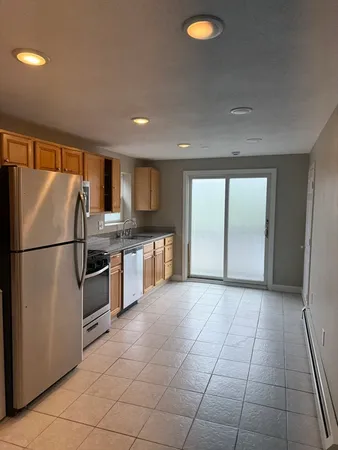 $2,900 | 295 Shirley Street, Unit 1, Winthrop, MA 02152