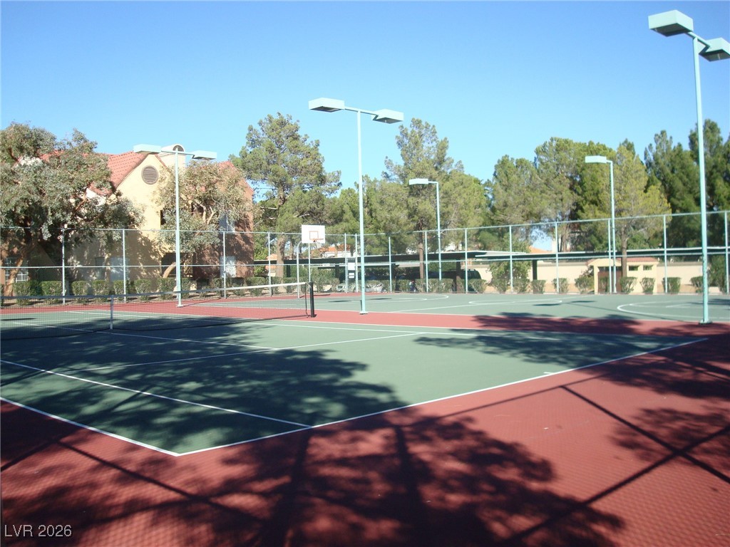 2200 South Fort Apache Road, Unit 2199 Las Vegas, NV 89117 - Photo 20 of 26 TENNIS AND BASKETBALL COURTS.