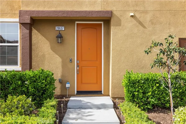 $680,000 | 28637 Solana Court, Valencia, CA 91354