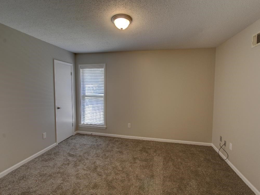 4490 Ross Road Memphis, TN 38141 - Photo 15 of 21
